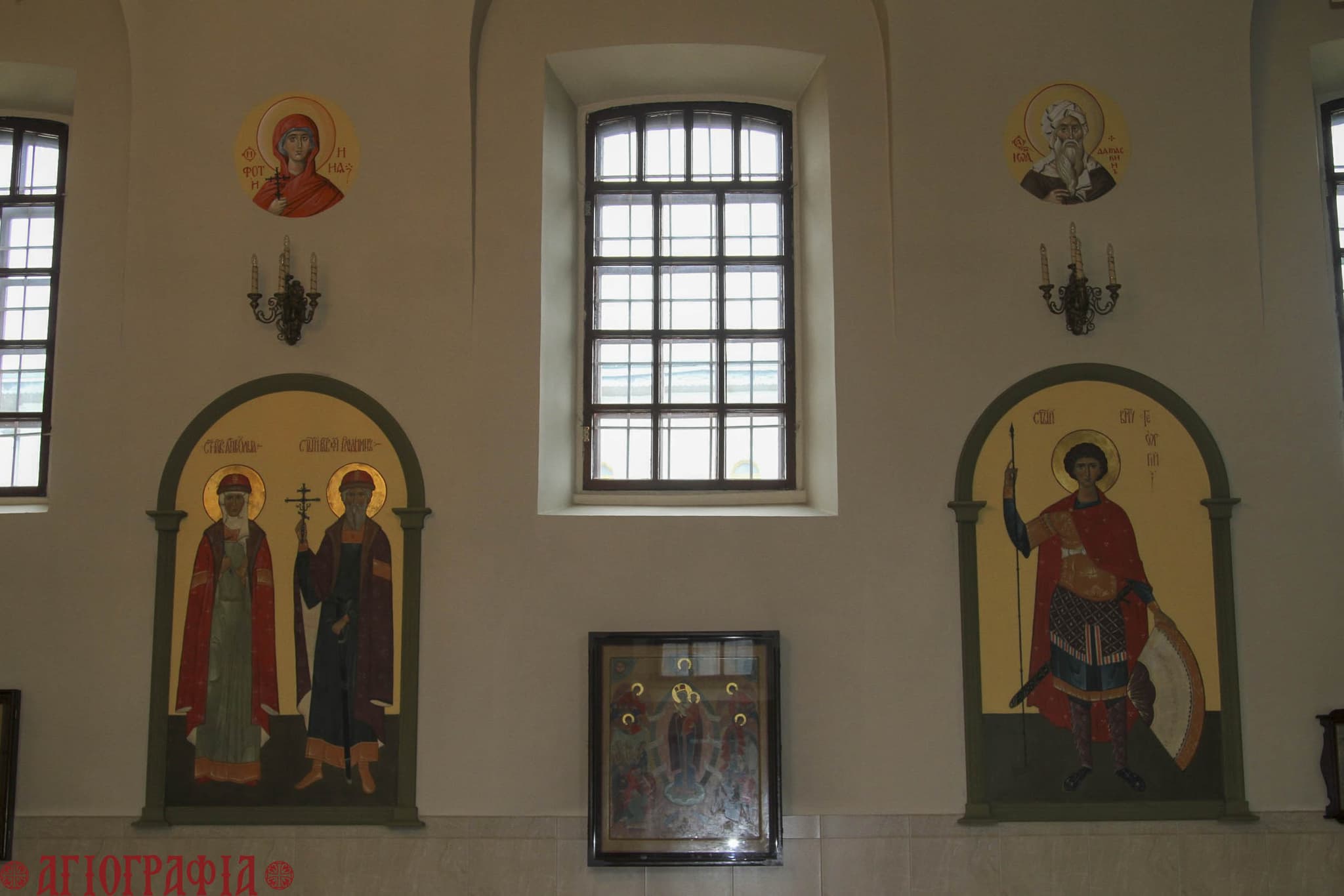 Росписи и иконы в храме святых апостолов Петра и Павла, г. Берёза, Беларусь