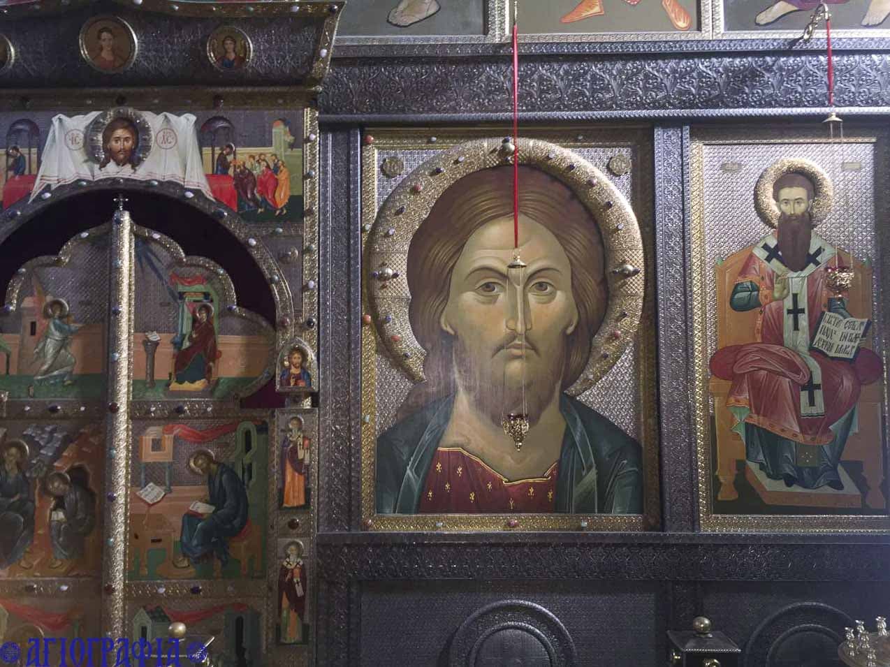 Икона Спасителя в иконостасе храма свт. Василия Великого "На Горке" в Пскове
