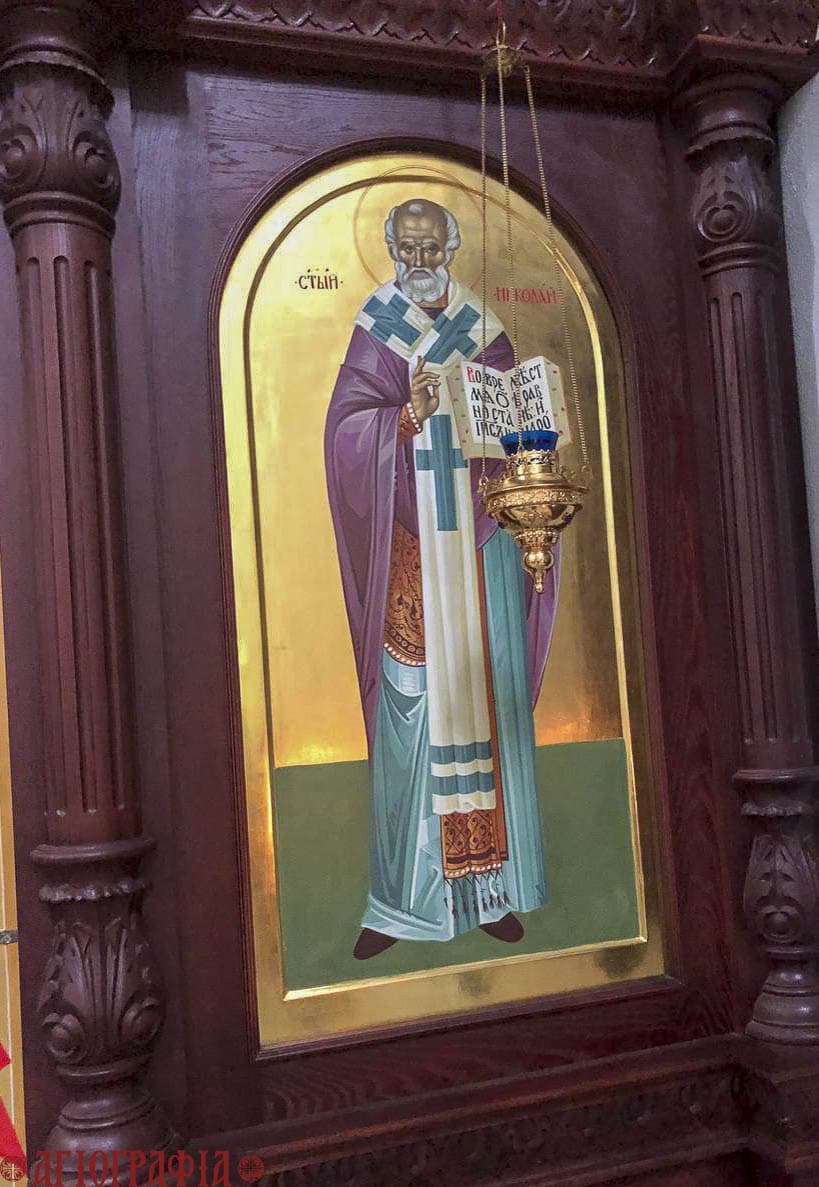 Икона свт. Николая Чудотворца в иконостасе созданном в мастерской "Агиография"