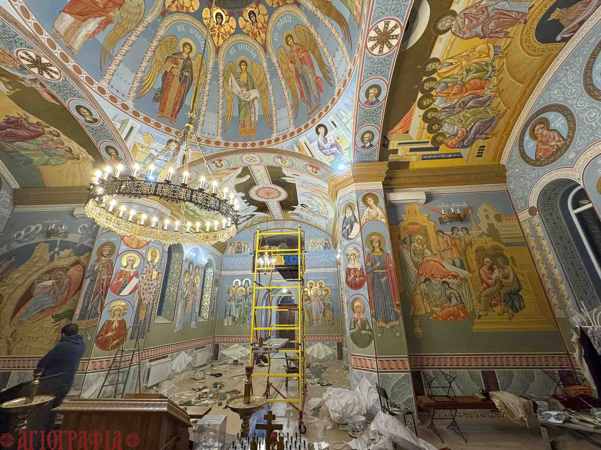 Процесс создания росписи в храме Утоли моя печали, п. Коктебель, Крым