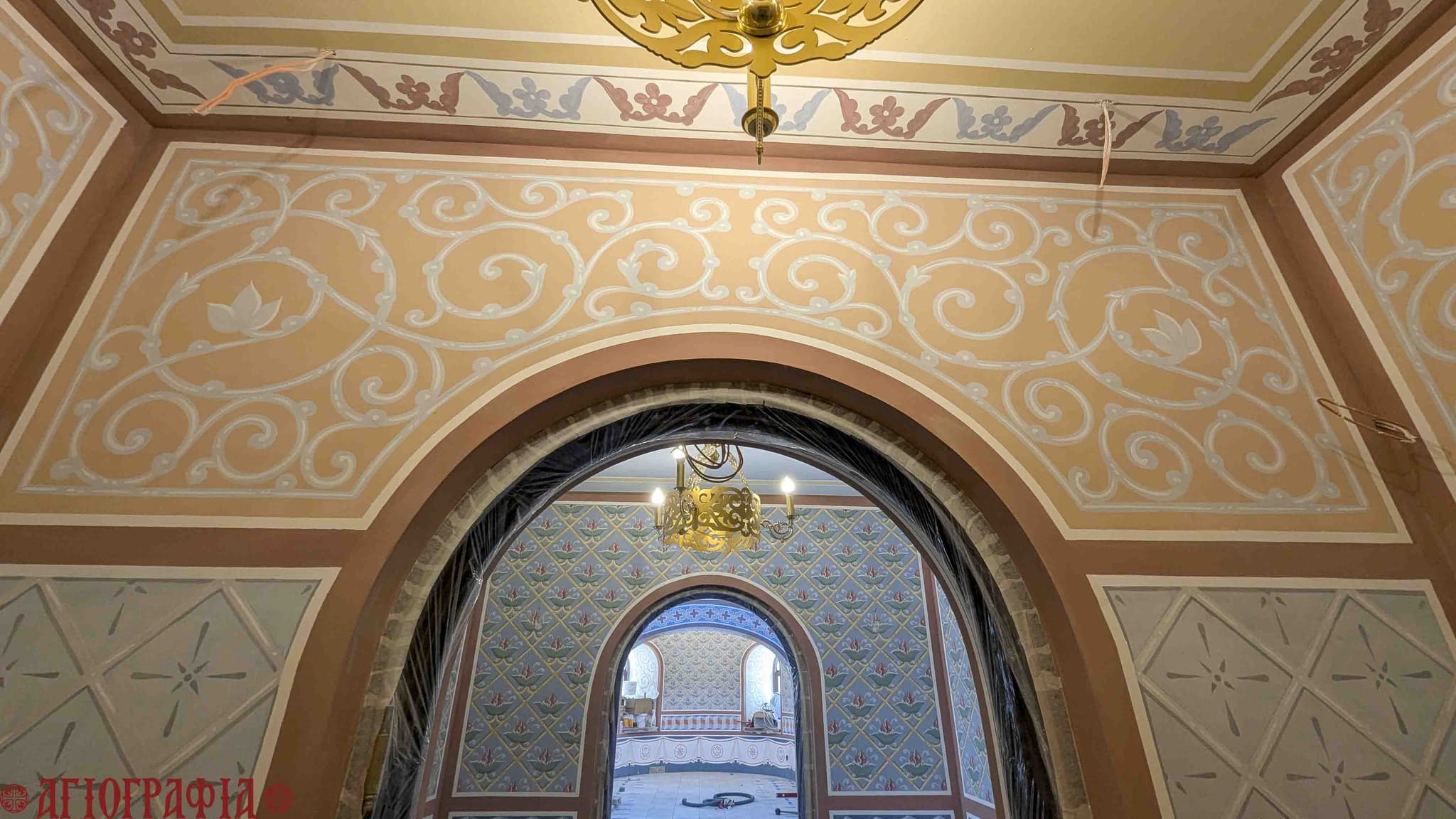 Фрагмент росписи храма свт. Иннокентия Иркутского в п. Нючакан, Иркутская область