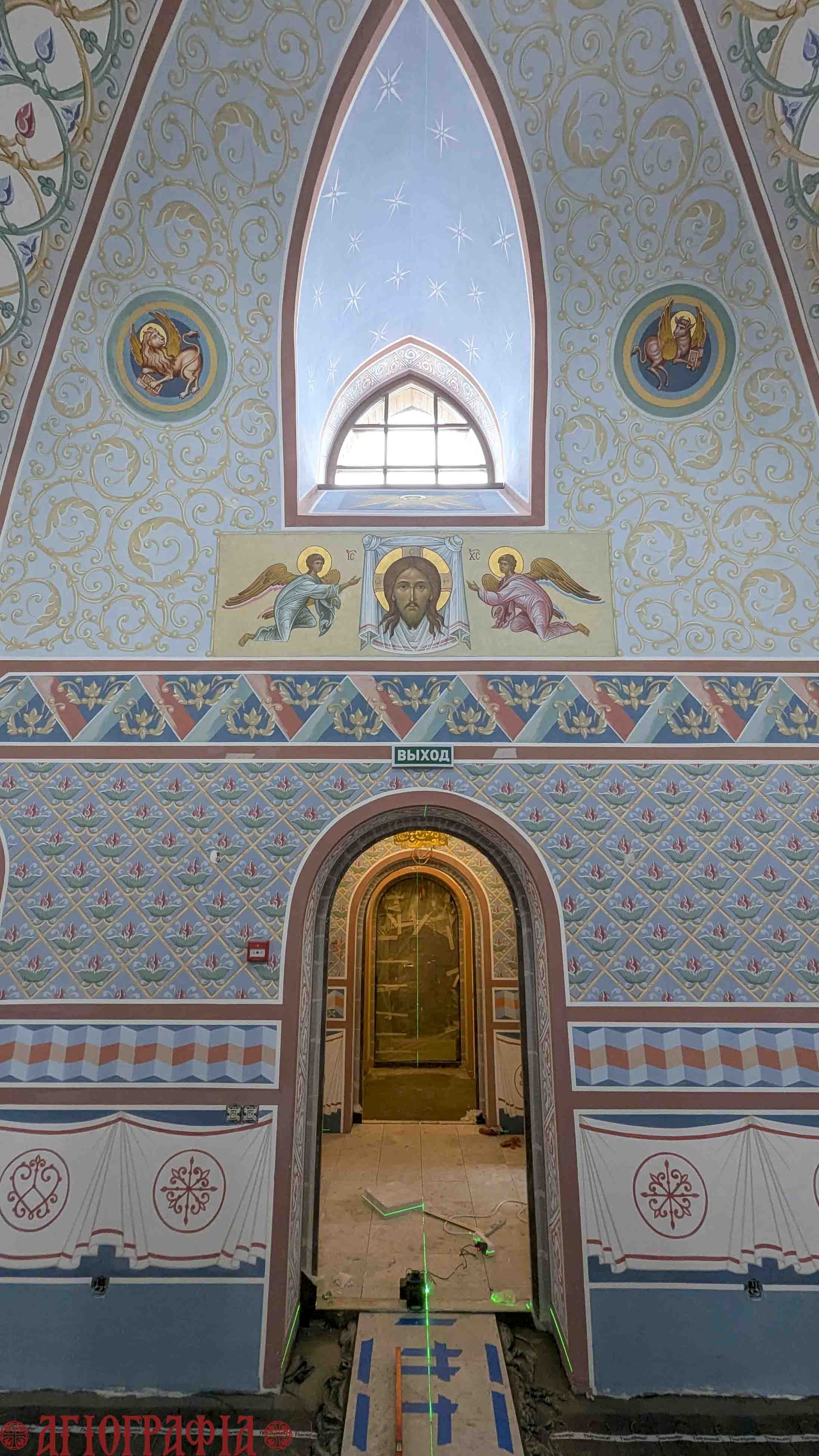 Фрагмент росписи храма свт. Иннокентия Иркутского в п. Нючакан, Иркутская область