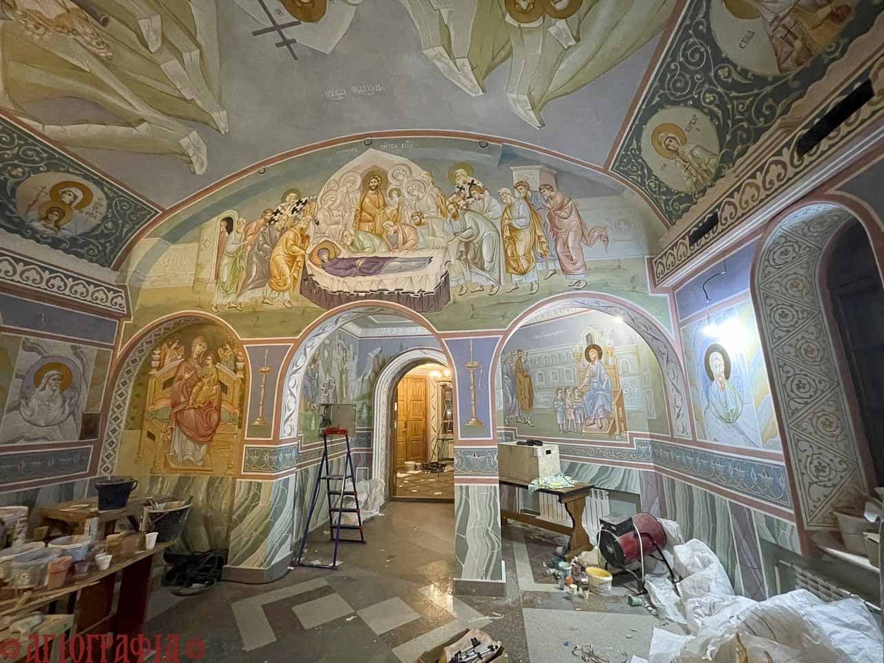 Росписи западной части притвора. Храм преп. Сергия Радонежского, г. Югорск.