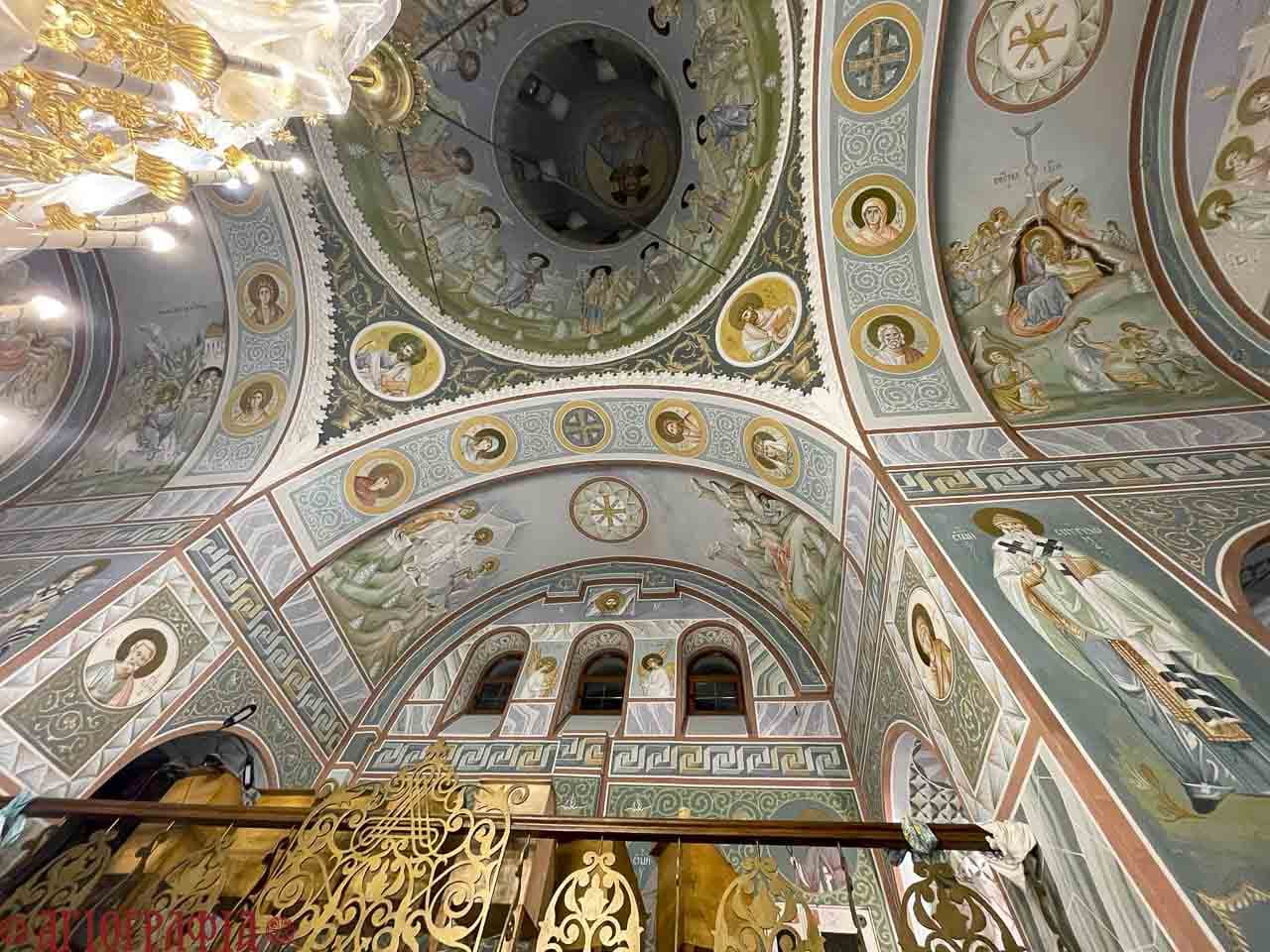 Росписи на клиросе. Храм преп. Сергия Радонежского, г. Югорск.