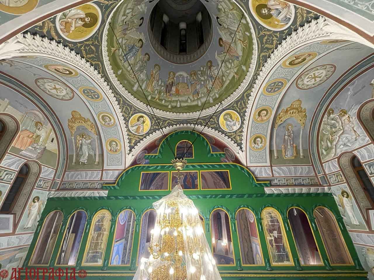 Росписи на восточной стене. Храм преп. Сергия Радонежского, г. Югорск.